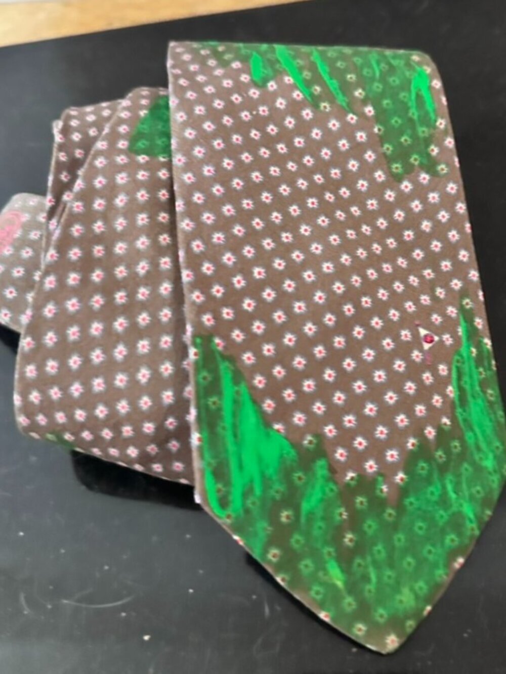 Fendi Roma Silk Tie Mens Necktie Hand painted Green tan Polk dots